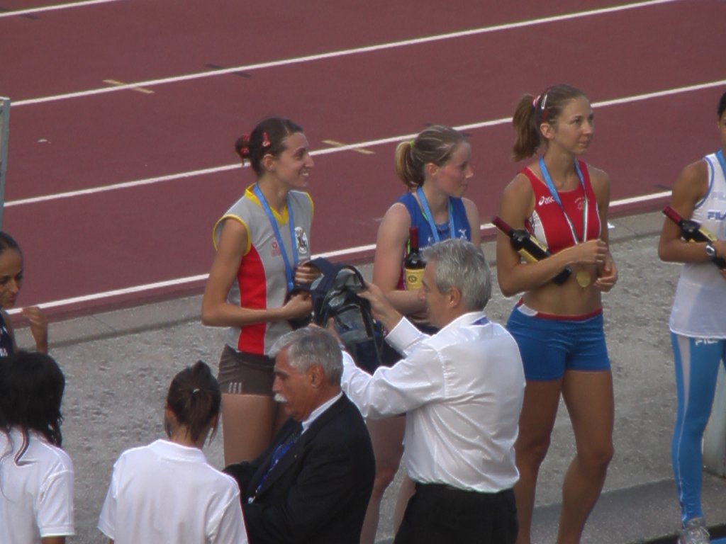 elenavanessasalvettiallapremiazione4.jpg