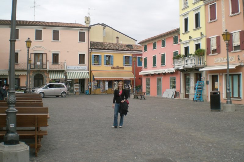 picture007.jpg