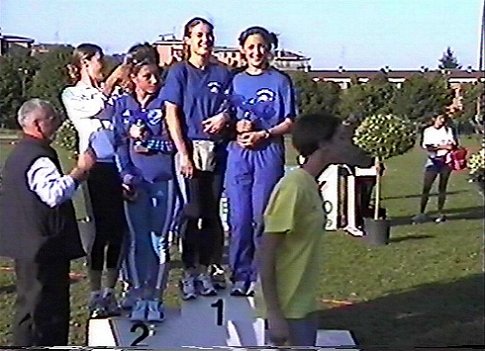 podio4x10019052001.jpg